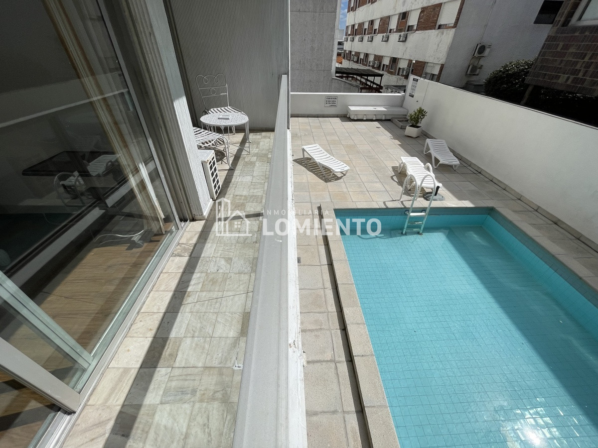Apartamento ID.1300 - Venta apartamento 1 dormitorio y medio Zona Península 