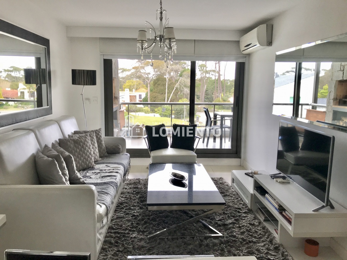 Apartamento ID.888 - Venta- alquiler temporada apartamento 1 dormitorio y medio Edificio Unique 