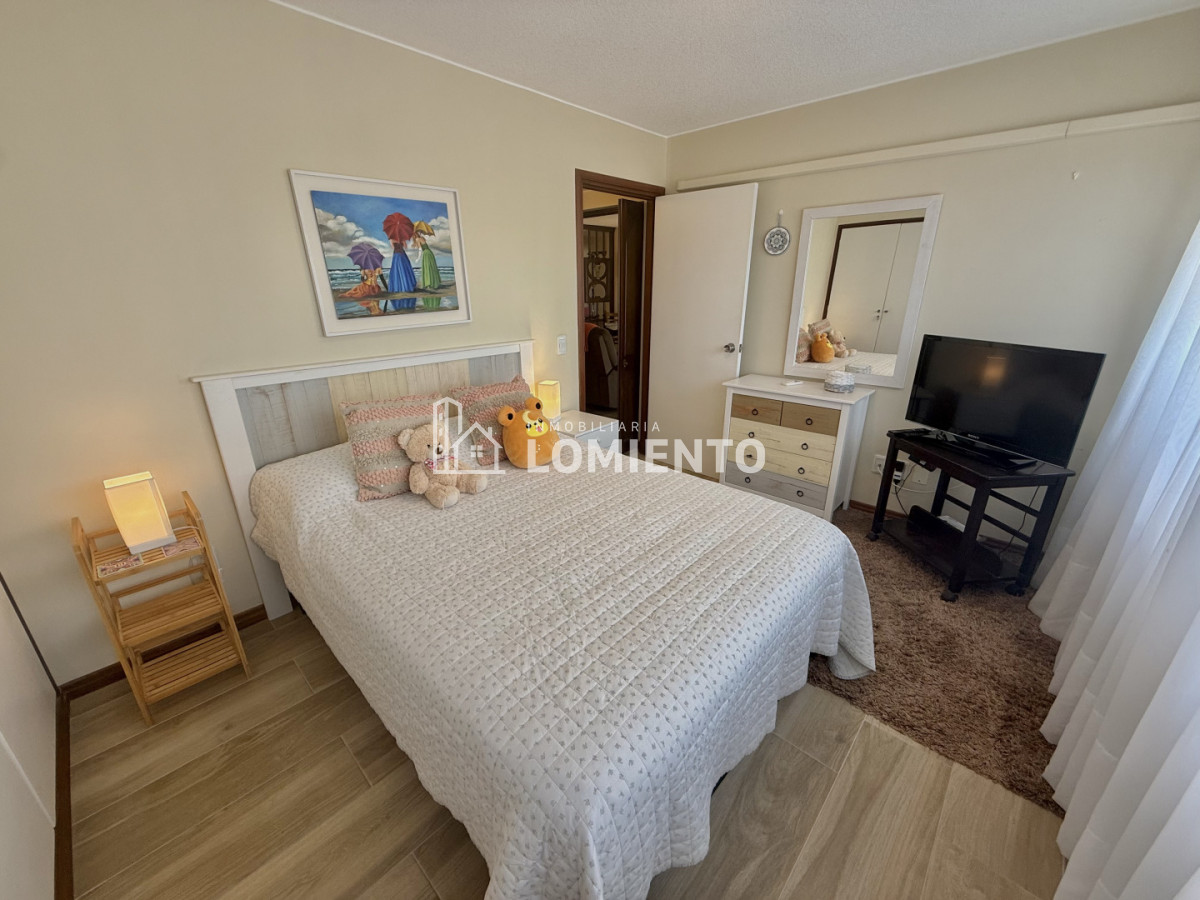 Apartamento ID.1826 - Venta- alquiler anual amplio apartamento de 1 dormitorio Torre Punta del Este