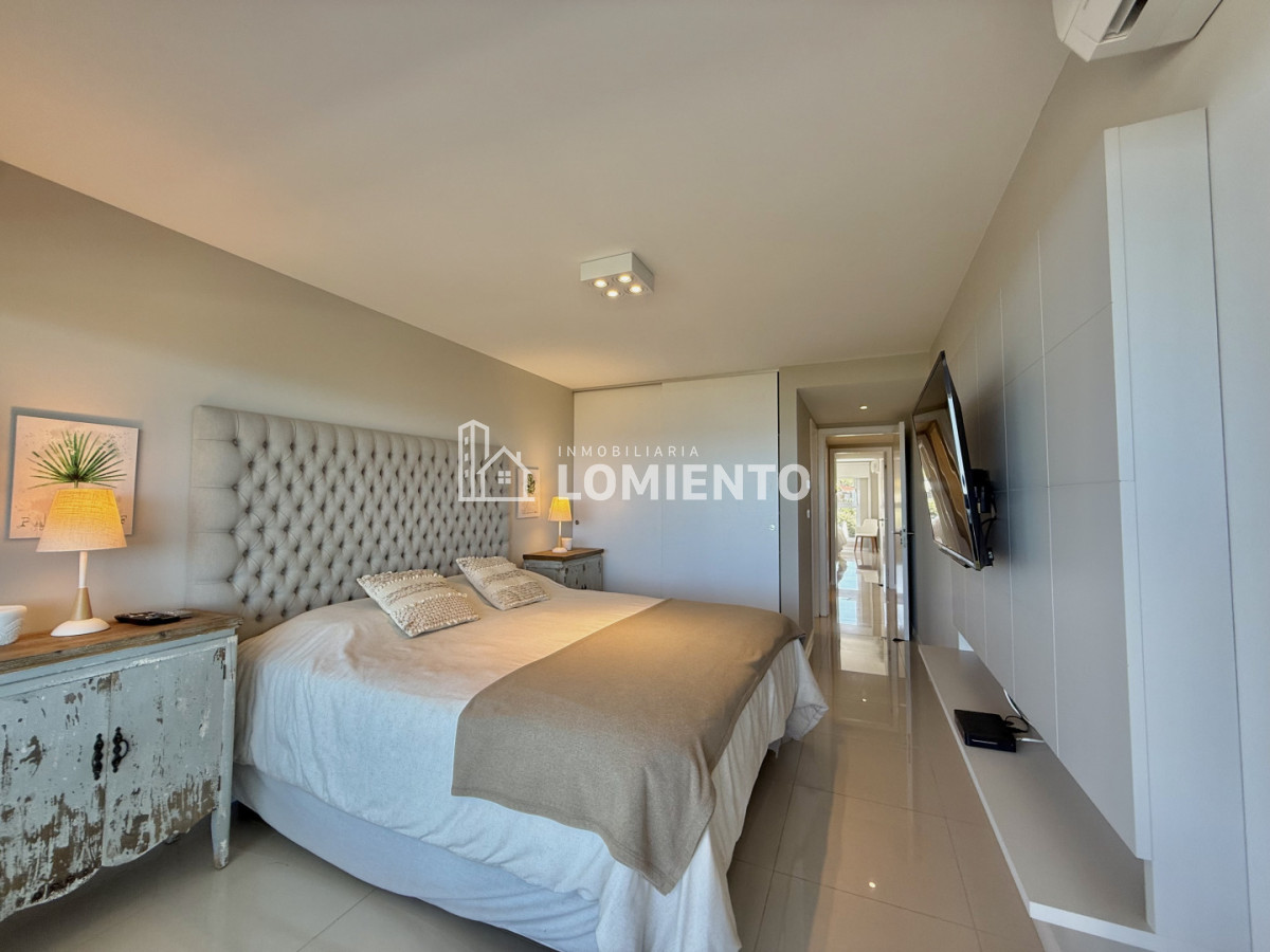 Apartamento ID.1804 - Venta apartamento 2 dormitorios y servicio Edificio Horizonte 