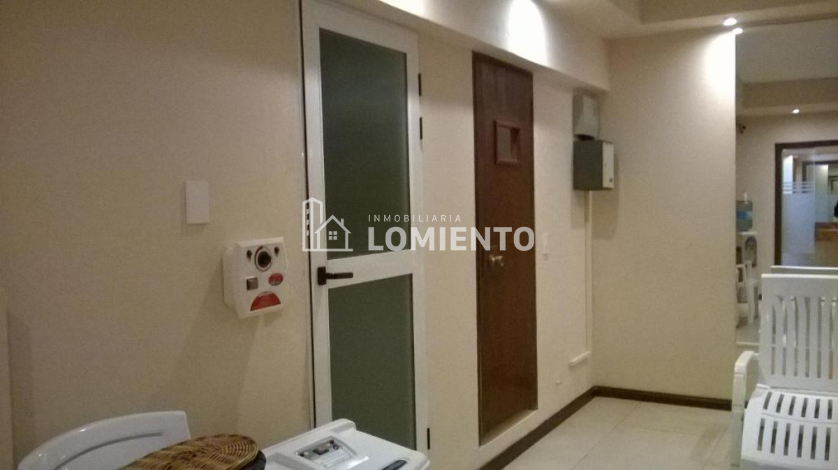 Apartamento ID.1650 - Oportunidad venta- alquiler anual apartamento 3 dormitorios y servicio Edificio Parquemar Center