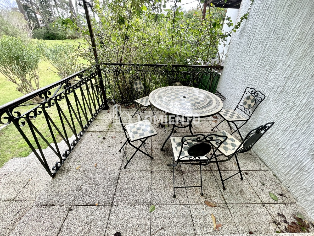 Apartamento ID.1132 - Venta-alquiler temporada apartamento de 4 dormitorios complejo Green Grass