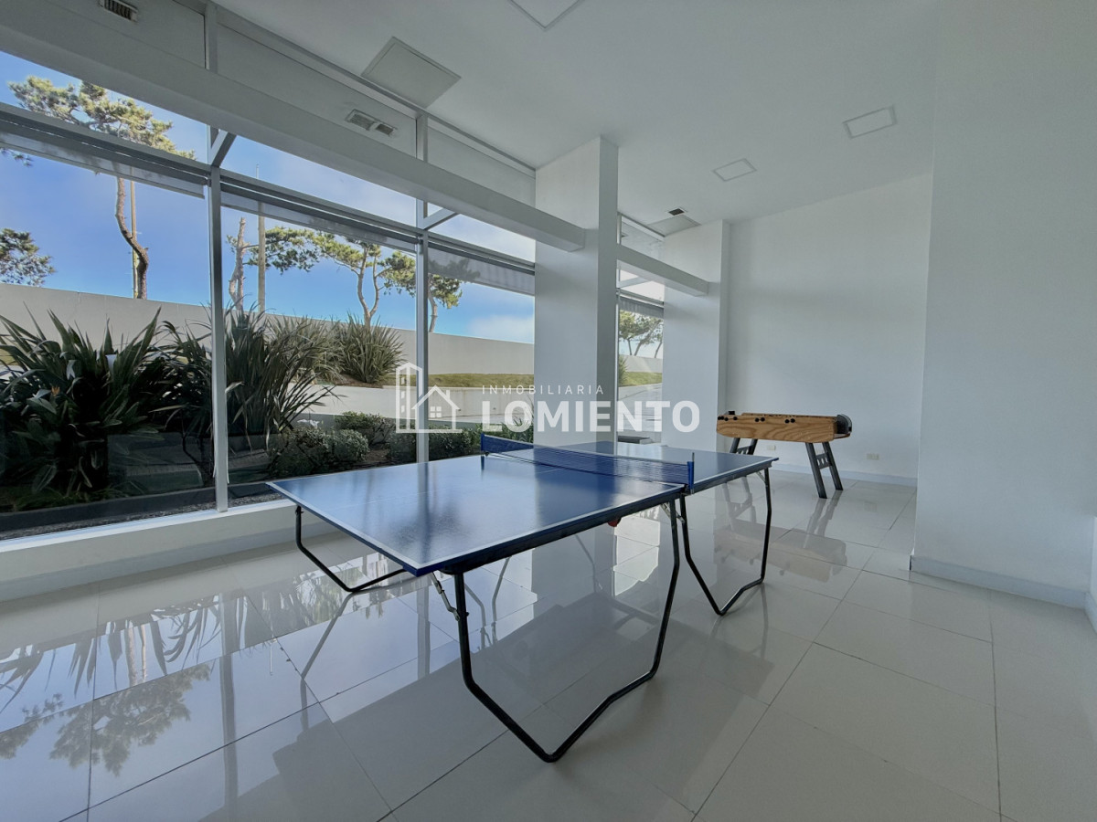 Apartamento ID.1804 - Venta apartamento 2 dormitorios y servicio Edificio Horizonte 