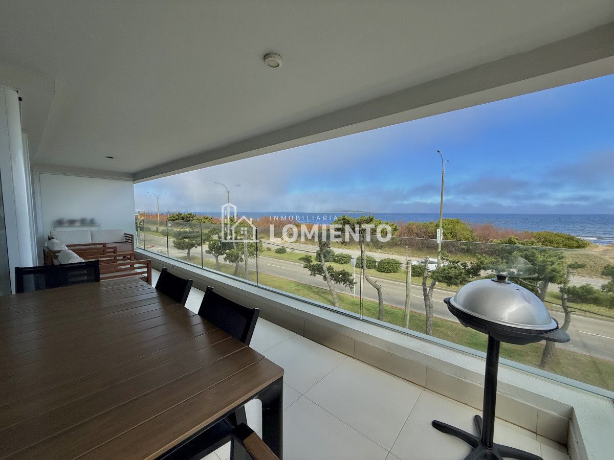 Apartamento ID.1677 - Venta- alquiler apartamento primera línea al mar 3 dormitorios Edificio Horizonte 