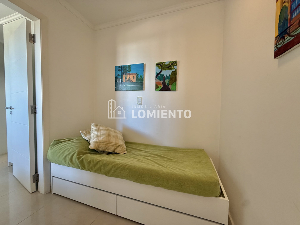 Apartamento ID.1726 - Venta apartamento 2 dormitorios y medio Edificio Casino Tower