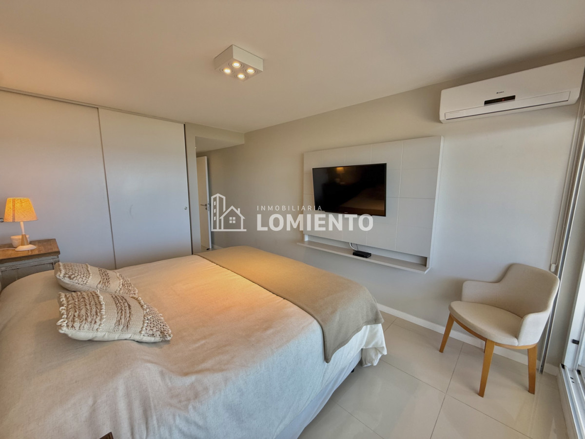 Apartamento ID.1804 - Venta apartamento 2 dormitorios y servicio Edificio Horizonte 