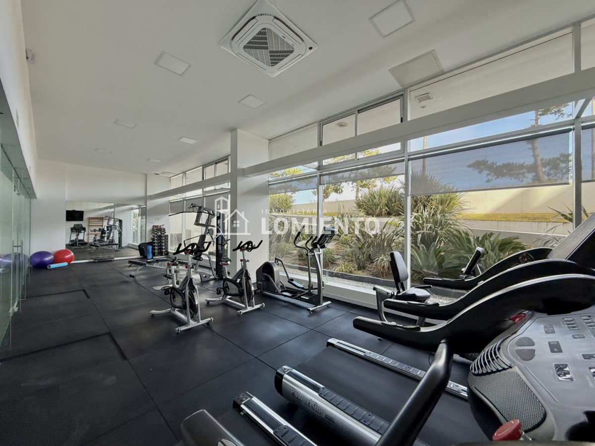 Apartamento ID.1804 - Venta apartamento 2 dormitorios y servicio Edificio Horizonte 