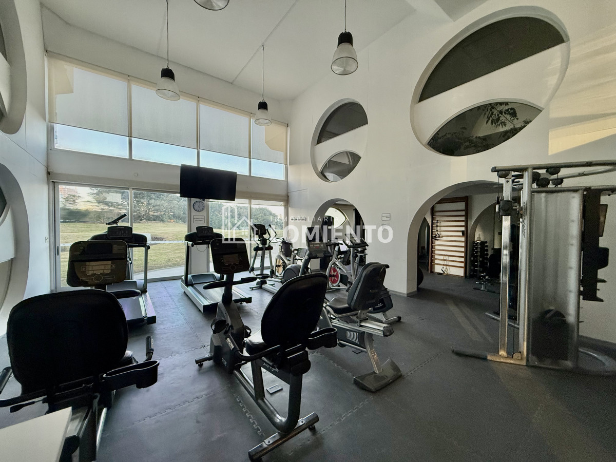 Apartamento ID.1663 - Venta exclusivo apartamento 4 dormitorios Playa Brava 