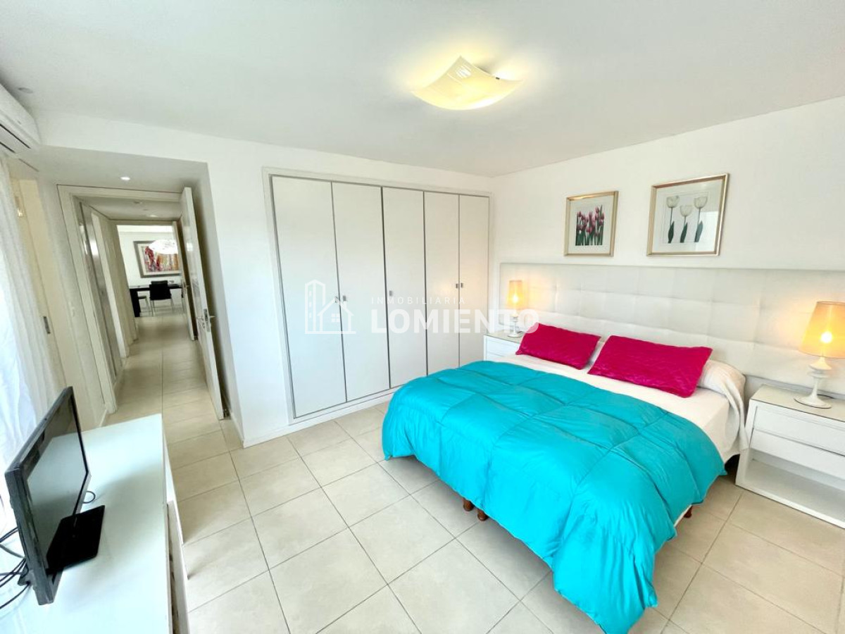 Apartamento ID.1143 - Venta- alquiler temporada moderno apartamento de 3 dormitorios