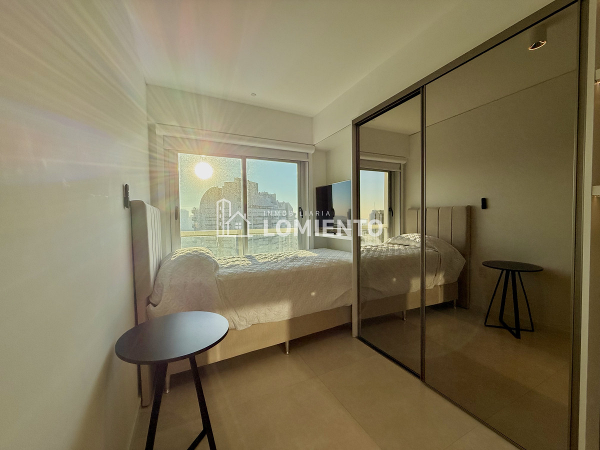 Apartamento ID.1663 - Venta exclusivo apartamento 4 dormitorios Playa Brava 