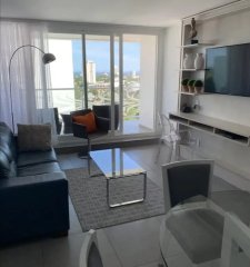 Venta apartamento 1 dormitorio y medio Torre Yoo
