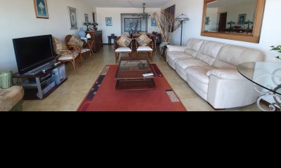 Venta- alquiler anual Apartamento 3 dormitorios y servicio Torreon