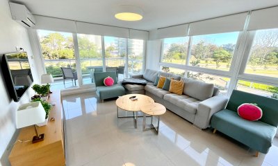 Venta espectacular apartamento de un dormitorio en Torre One II, zona Playa Brava