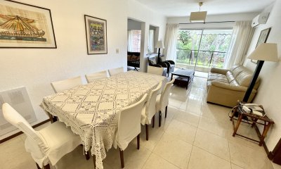 Venta apartamento 2 dormitorios complejo Green Leaves