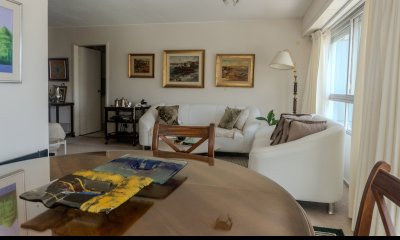 Venta apartamento 2 dormitorios Torre Van Gogh