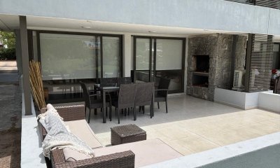 Venta apartamento 2 dormitorios con parrillero edificio Unique