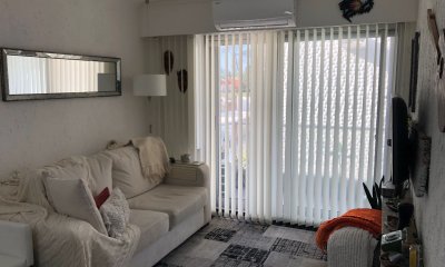 Venta apartamento 1 dormitorio y medio en Playa Mansa