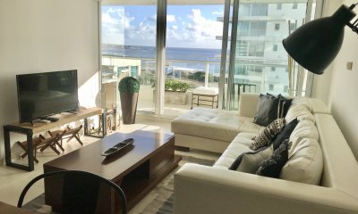 Venta Apartamento 2 dormitorios Season Tower Playa Mansa