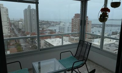 Venta apartamento 3 dormitorios con vista al mar en Zona Península
