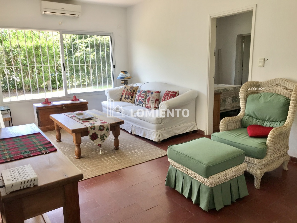 Casa ID.681 - Alquiler anual casa 3 dormitorios barrio cantegril 