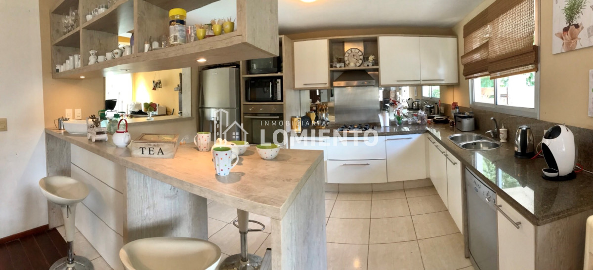 Casa ID.392 - Venta casa 4 dormitorios zona San Rafael