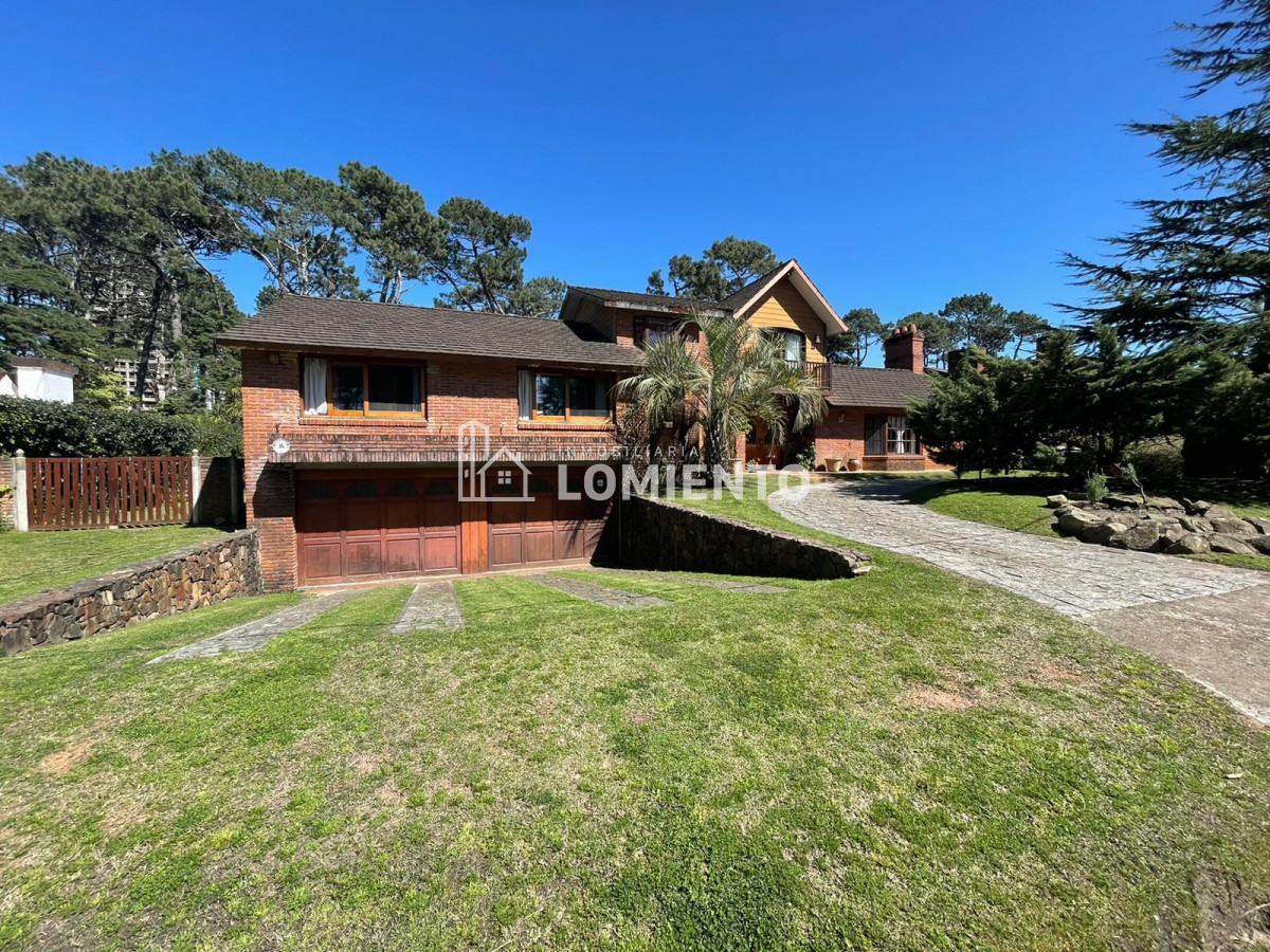 Casa ID.745 - Venta- alquiler temporada espectacular casa 4 dormitorios Cantegril 