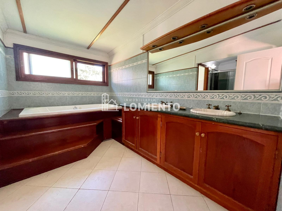 Casa ID.745 - Venta- alquiler temporada espectacular casa 4 dormitorios Cantegril 