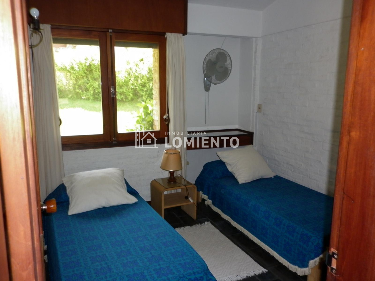 Casa ID.1080 - Venta Casa 4 Dormitorios en Pinares