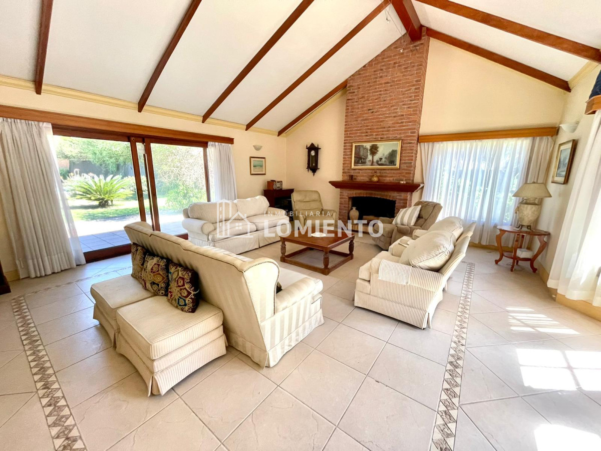 Casa ID.745 - Venta- alquiler temporada espectacular casa 4 dormitorios Cantegril 