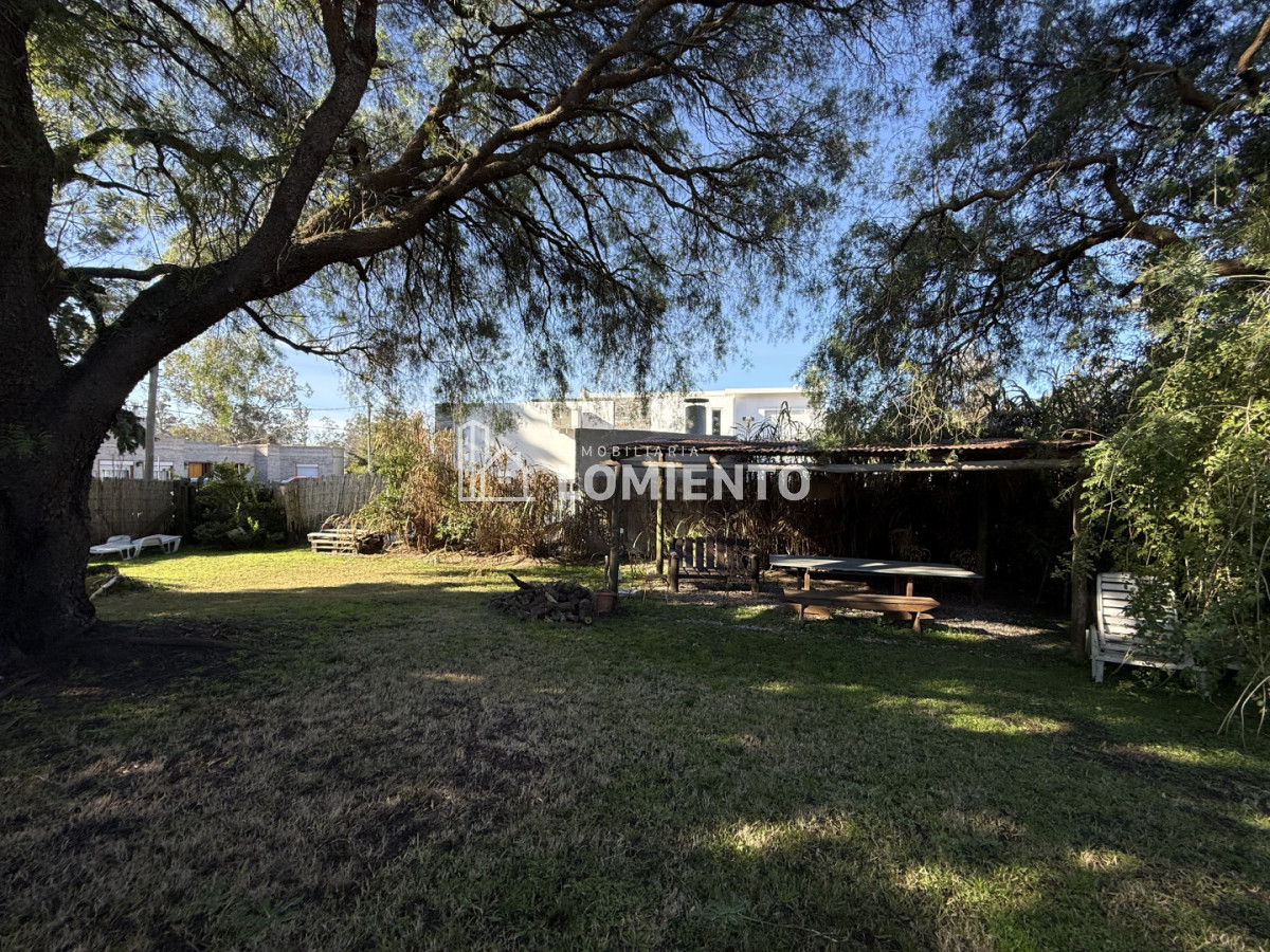 Casa ID.1852 - Oportunidad Venta Casa 4 dormitorios en Barrio Jardines de Cordoba