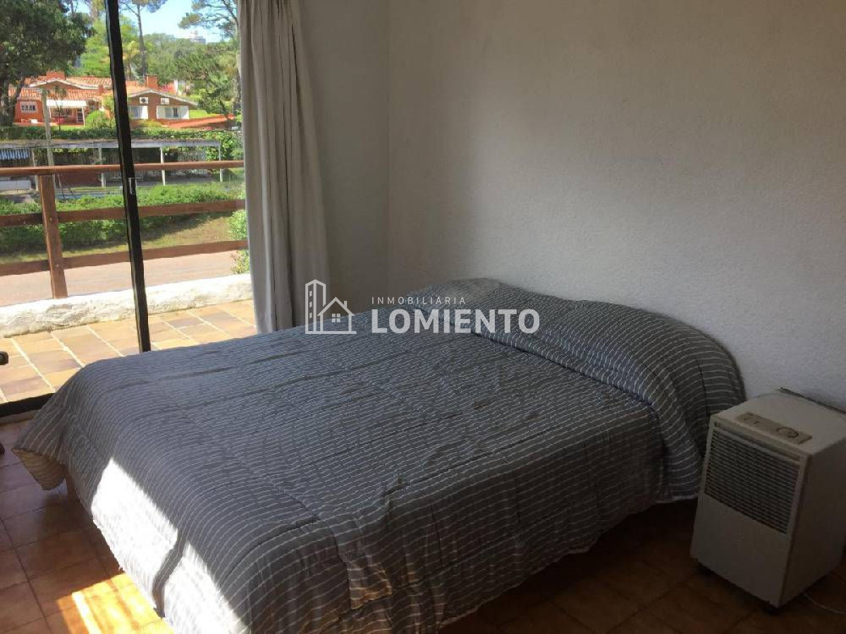 Casa ID.388 - Alquiler temporada/ venta casa de 4 dormitorios zona Cantegril