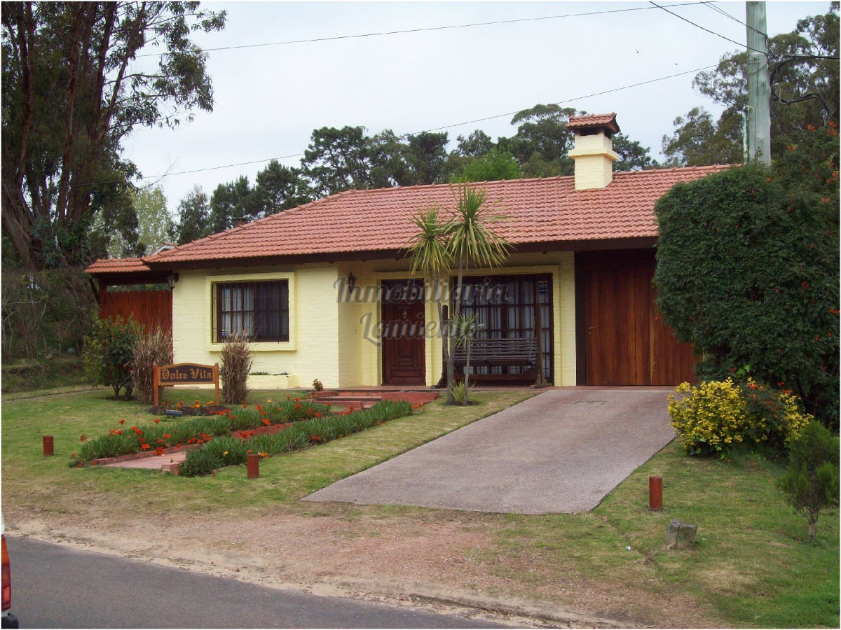 Casa ID.395 - Venta- alquiler temporada casa 3 dormitorios Zona Cantegril