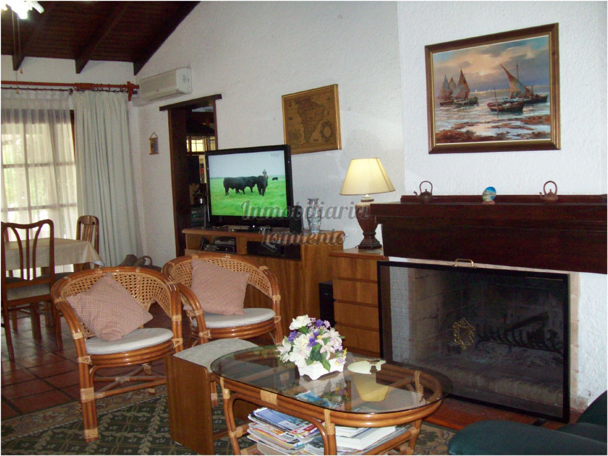 Casa ID.395 - Venta- alquiler temporada casa 3 dormitorios Zona Cantegril