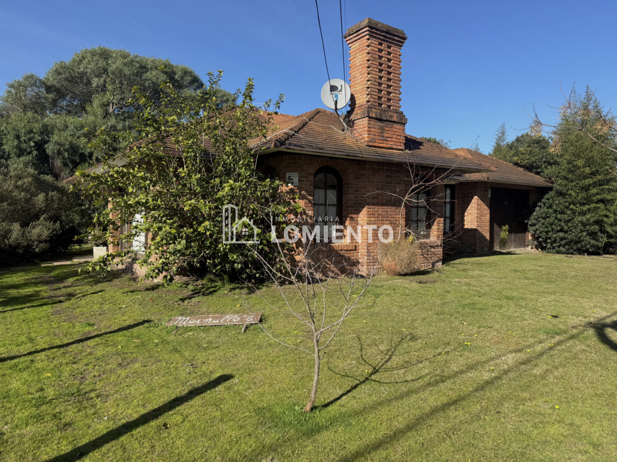 Casa ID.1852 - Oportunidad Venta Casa 4 dormitorios en Barrio Jardines de Cordoba