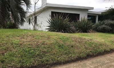Casa venta 2 dormitorios centro de maldonado, excelente punto!!