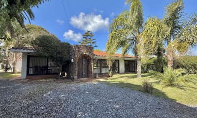 Oportunidad Venta Casa 4 dormitorios Zona colegios