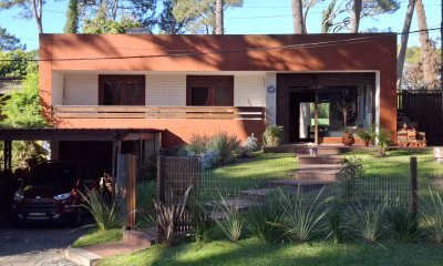 Venta casa 3 dormitorios zona Playa Mansa