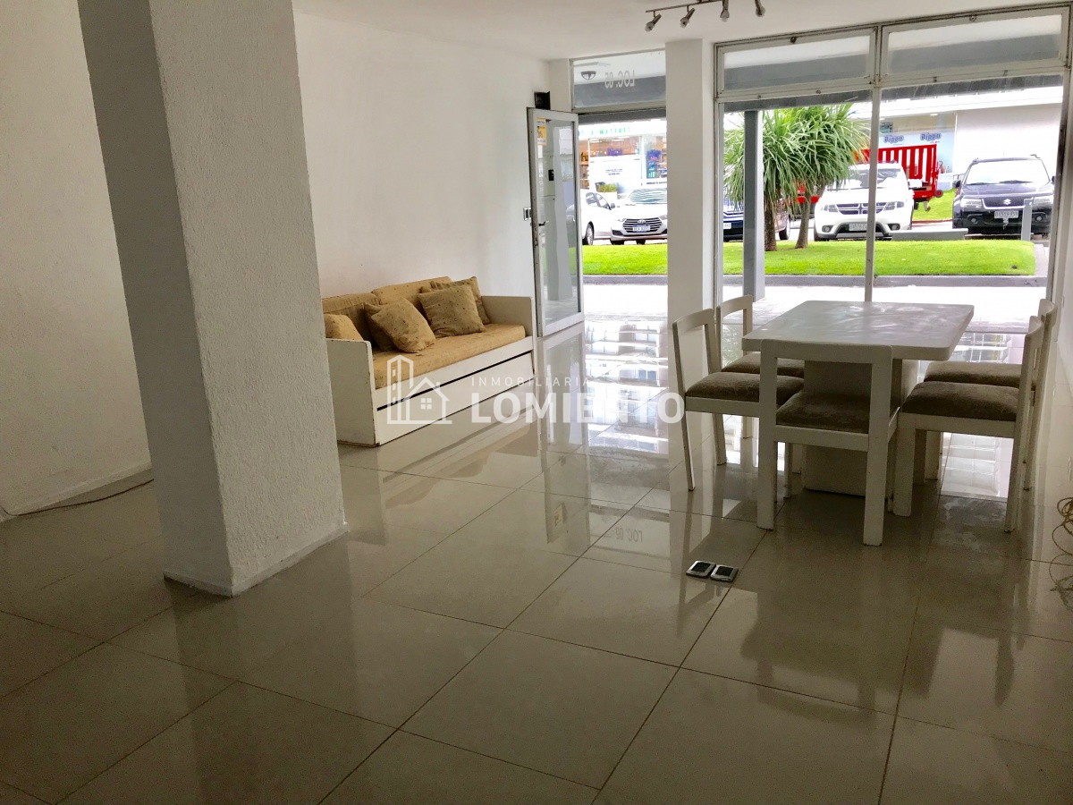 Local Comercial ID.505 - Local en alquiler anual a metros de Roosevelt