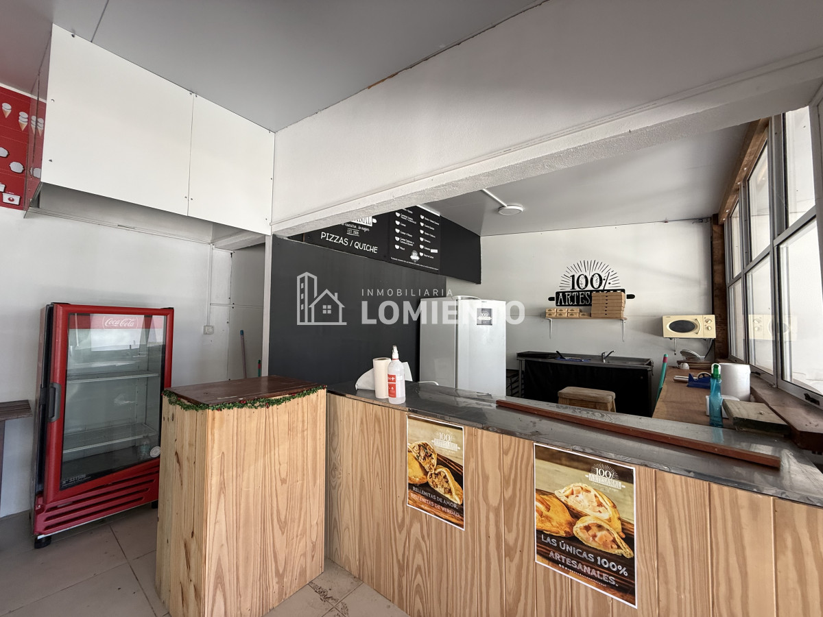 Local Comercial ID.1761 - Alquiler anual local en Manantiales 