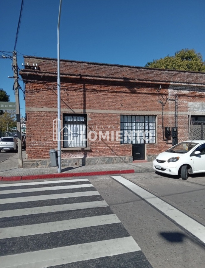 Local Comercial ID.1304 - Alquiler anual local en centro de Maldonado