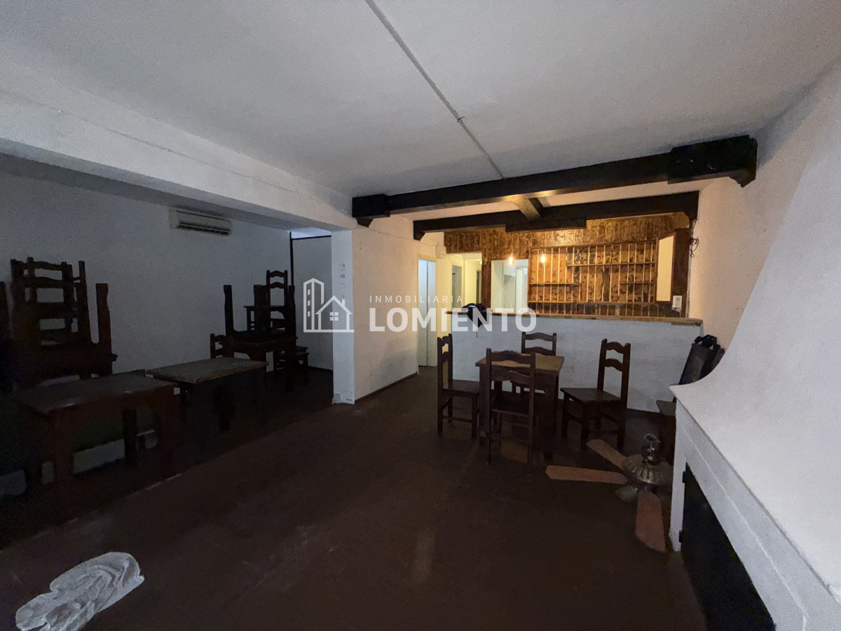 Local Comercial ID.1574 - Venta- Alquiler anual o temporada local a metros de Puerto Punta del Este