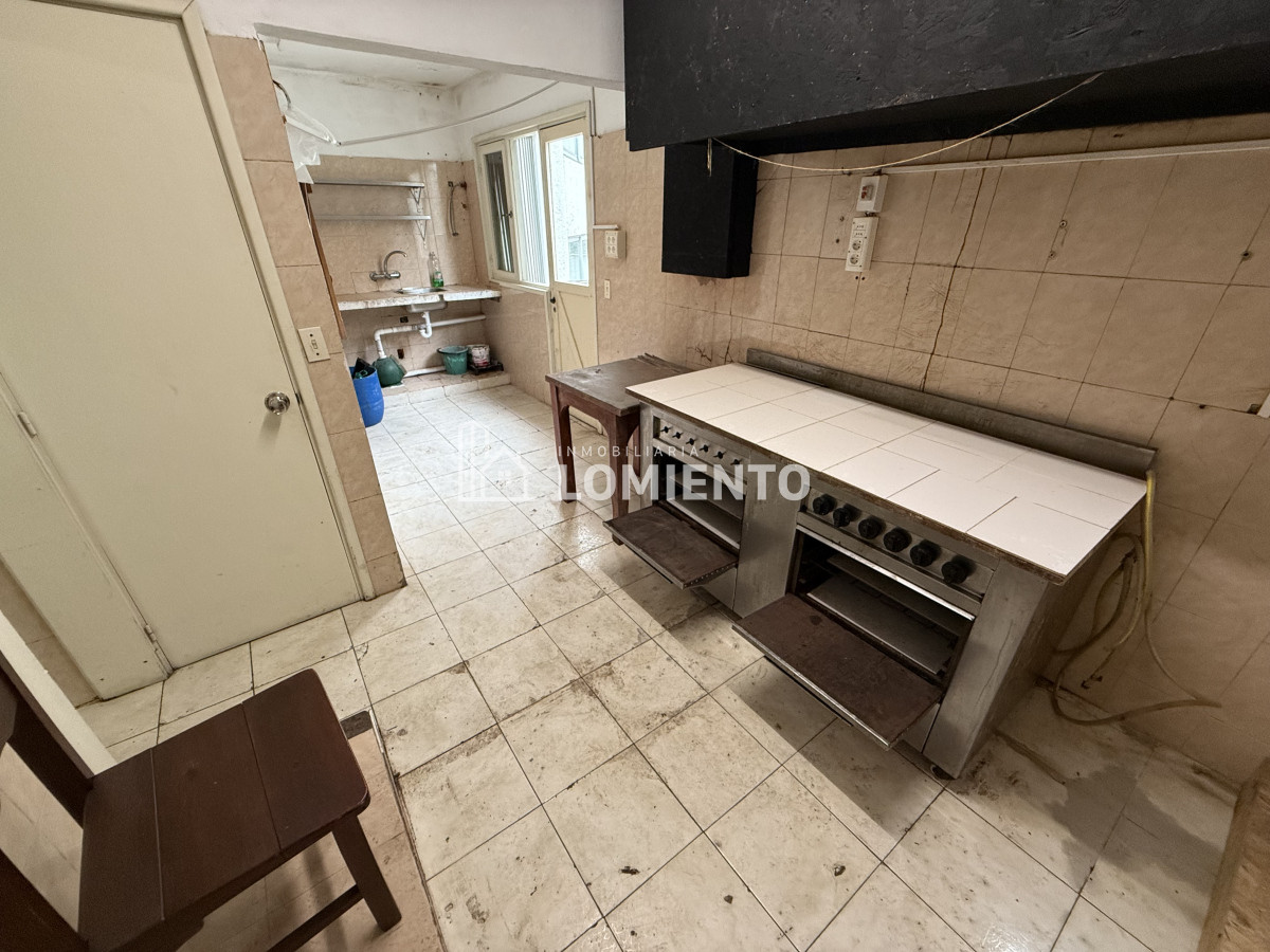 Local Comercial ID.1574 - Venta- Alquiler anual o temporada local a metros de Puerto Punta del Este