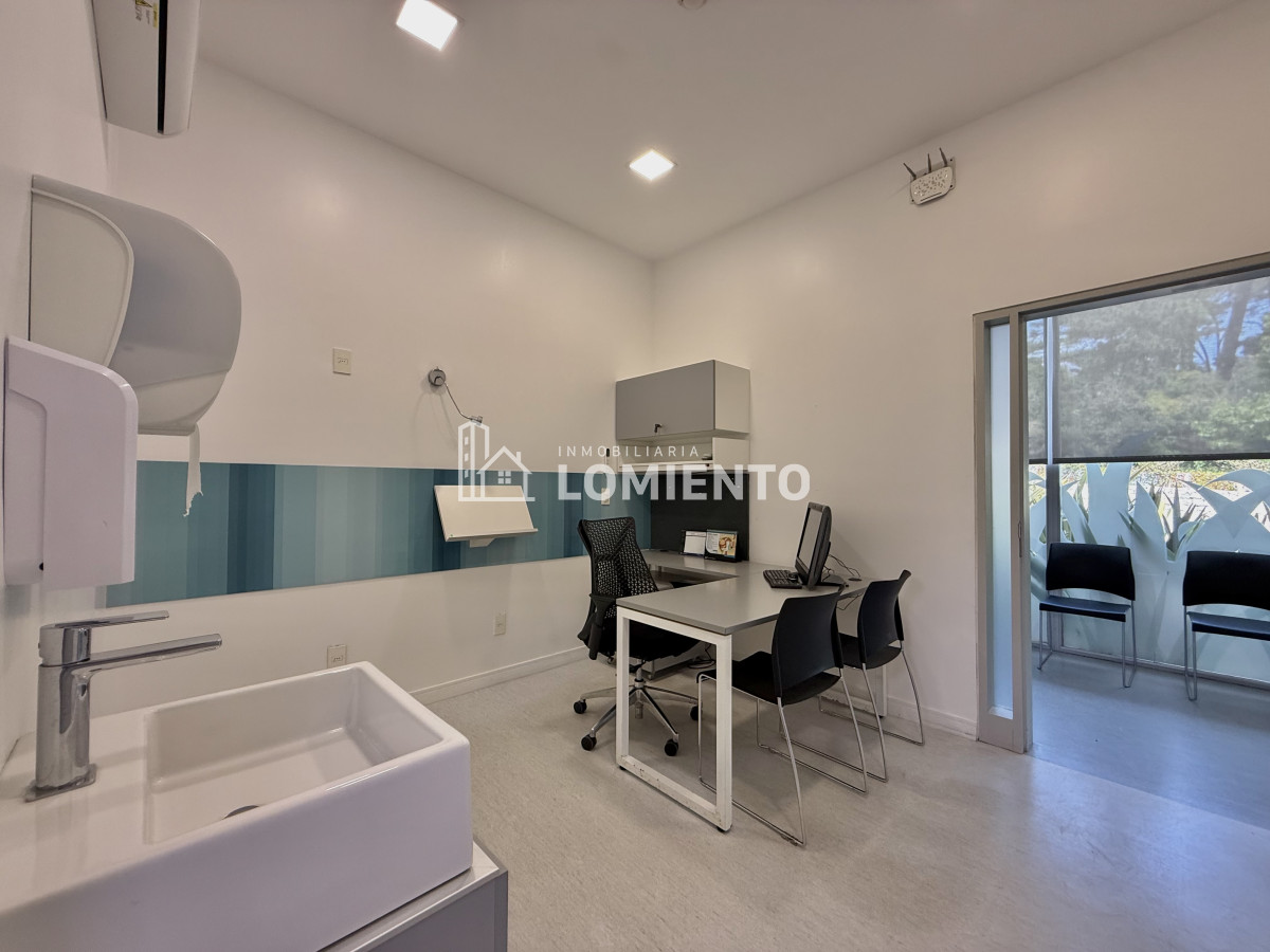 Local Comercial ID.1742 - Venta- alquiler anual Local Comercial sobre Av. Cordoba 