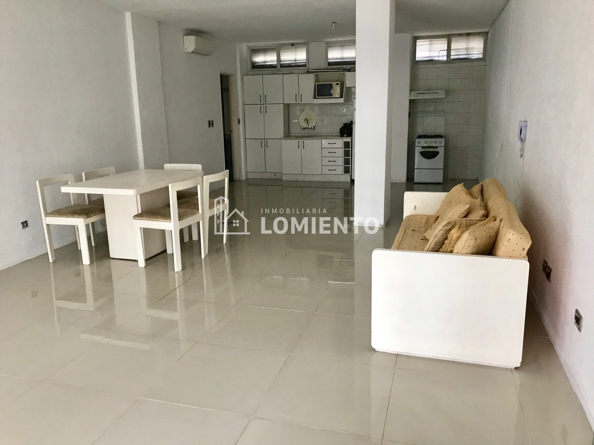 Local Comercial ID.505 - Local en alquiler anual a metros de Roosevelt