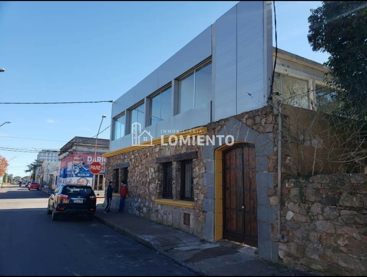 Local Comercial ID.1237 - Venta amplio local en zona céntrica