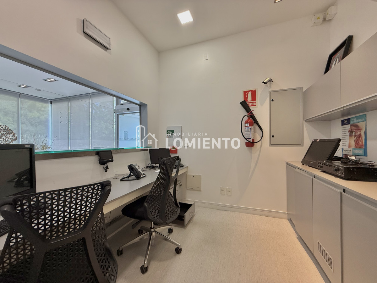 Local Comercial ID.1742 - Venta- alquiler anual Local Comercial sobre Av. Cordoba 