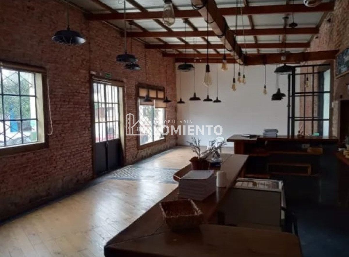 Local Comercial ID.1304 - Alquiler anual local en centro de Maldonado