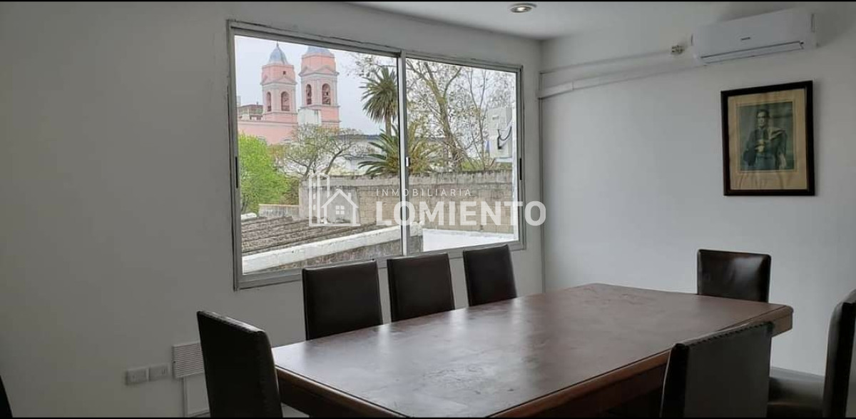 Local Comercial ID.1237 - Venta amplio local en zona céntrica