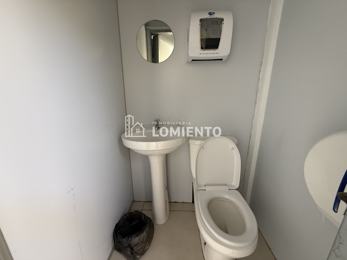 Local Comercial ID.1761 - Alquiler anual local en Manantiales 