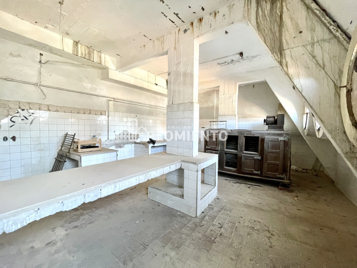 Local Comercial ID.1340 - Alquiler anual-venta Local Comercial Zona Roosevelt